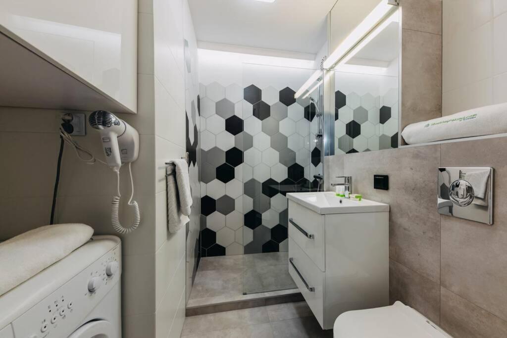 4Eco Apart Charm Grzybowska City Center Варшава Екстериор снимка
